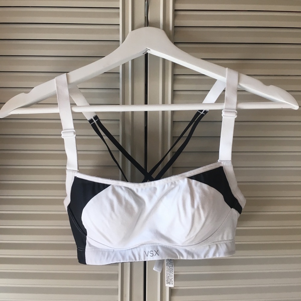 VICTORIA’S SECRET SPORTS BRA